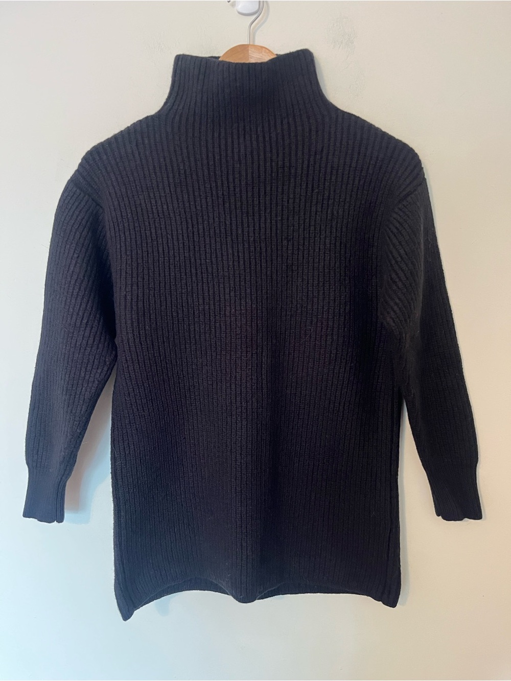 Wilfred 100% Merino Wool Black Ribbed Mock Neck Sweater M - Picture 2 of 9
